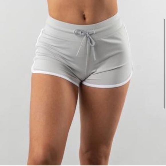 Alphalete Curve Shorts in Light Grey - Picture 2 of 7